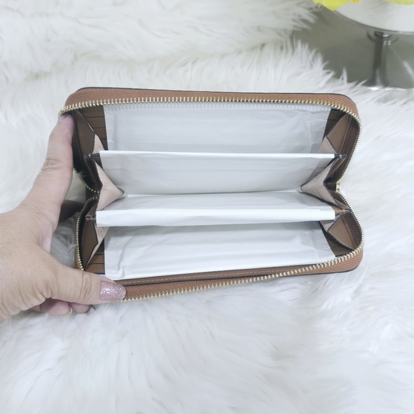 Kate Spade leather brown large wallet  new - Picture 4 of 10